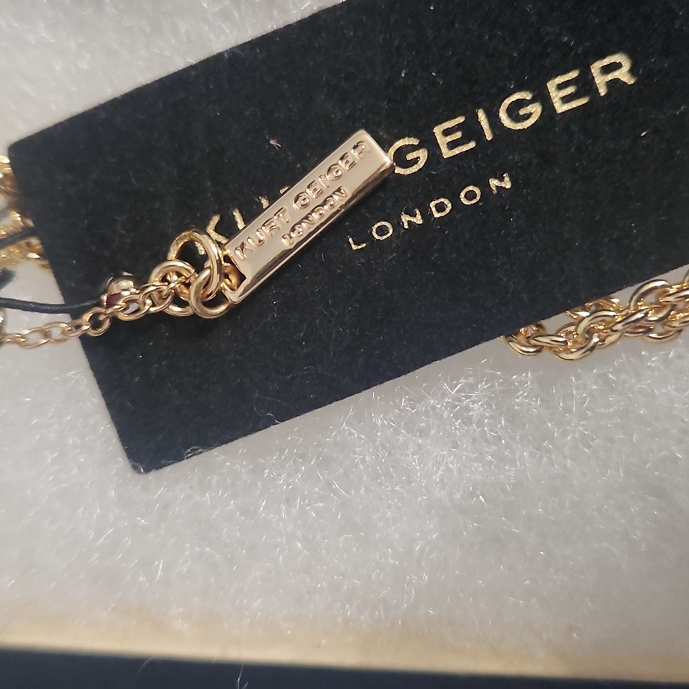 Kurt Geiger Eagle Head Cabochon Stone Pendent Necklace - Picture 4 of 4
